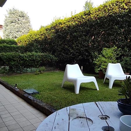 Appartamento Tranquillo Barcode House Erbusco Buitenkant foto
